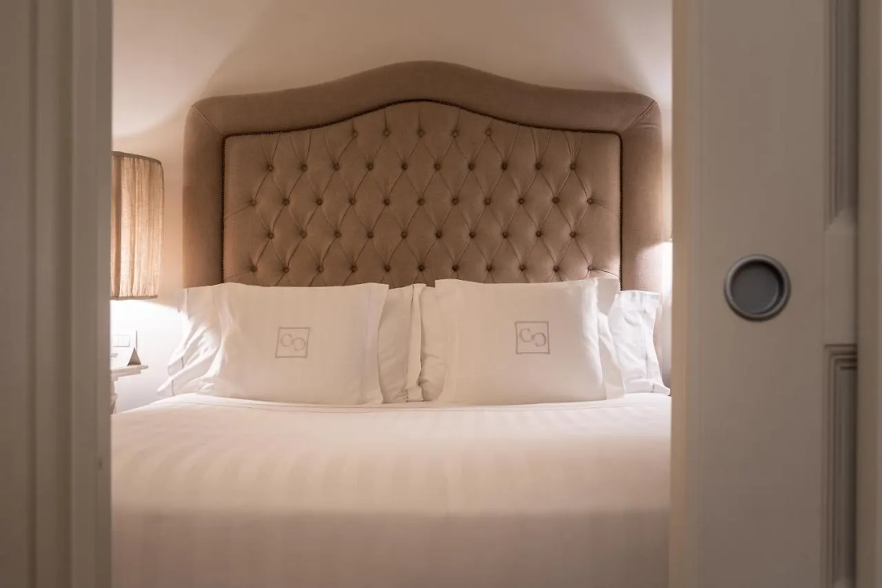 Corte Calzaiuoli Elegant Suites Firenze 2*,  Italia