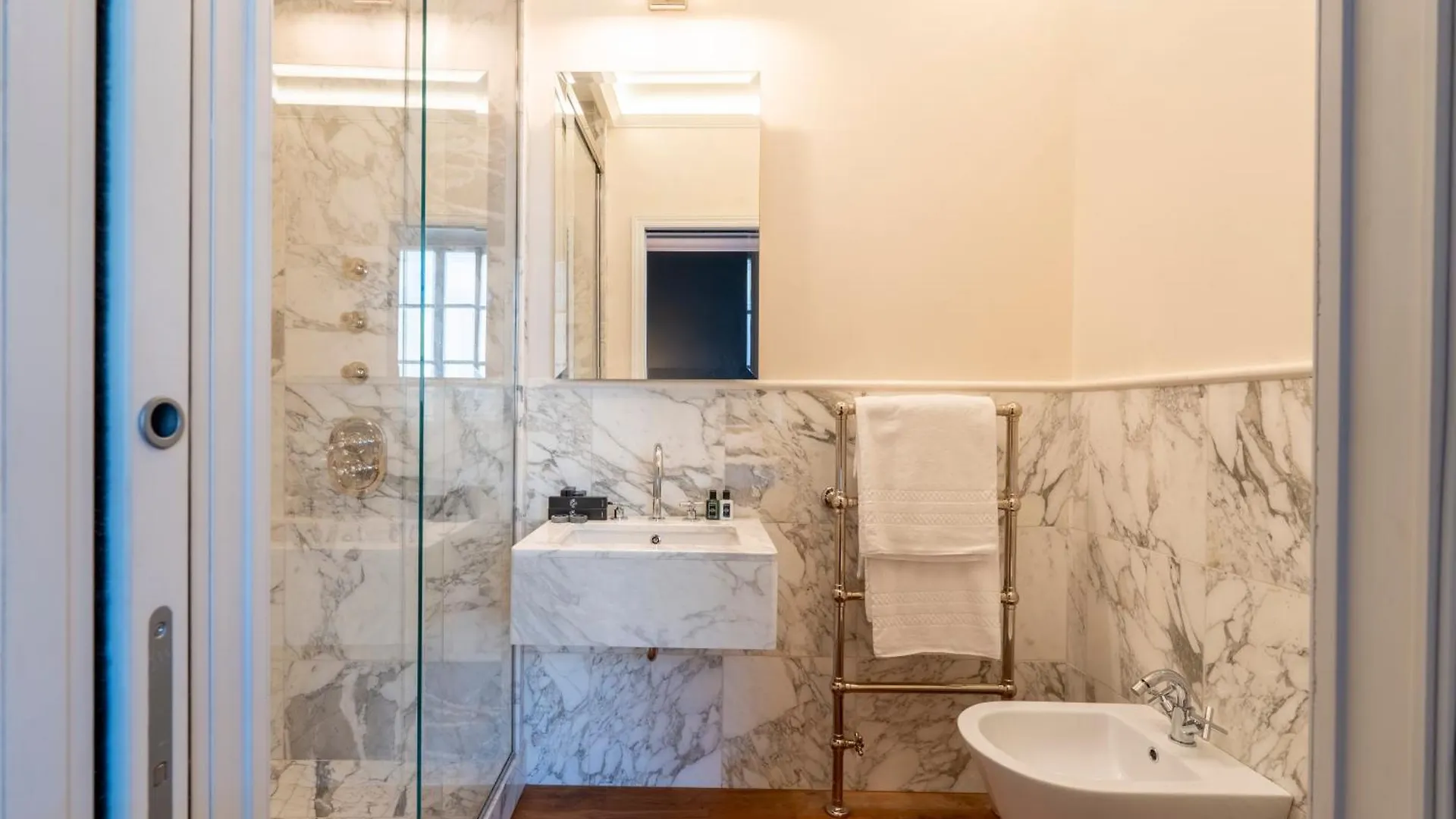 Corte Calzaiuoli Elegant Suites Firenze Bed & Breakfast