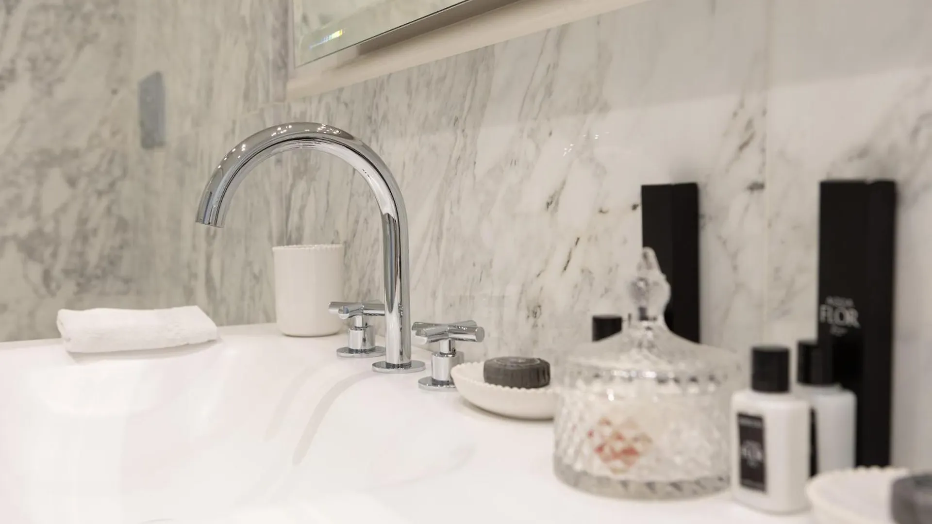 Corte Calzaiuoli Elegant Suites Florença Alojamento de Acomodação e Pequeno-almoço