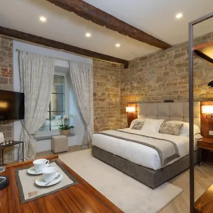 Donati Luxury Tower فندق