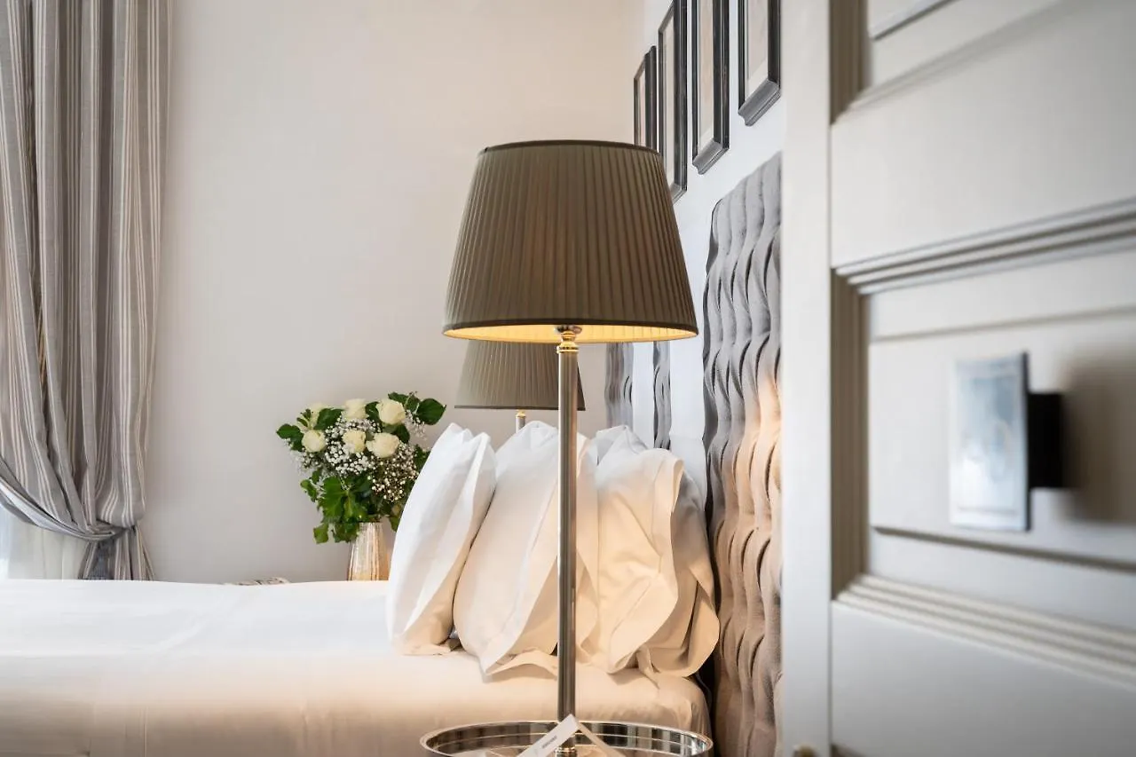 ** فندق مبيت وإفطار فلورنس Corte Calzaiuoli Elegant Suites إيطاليا