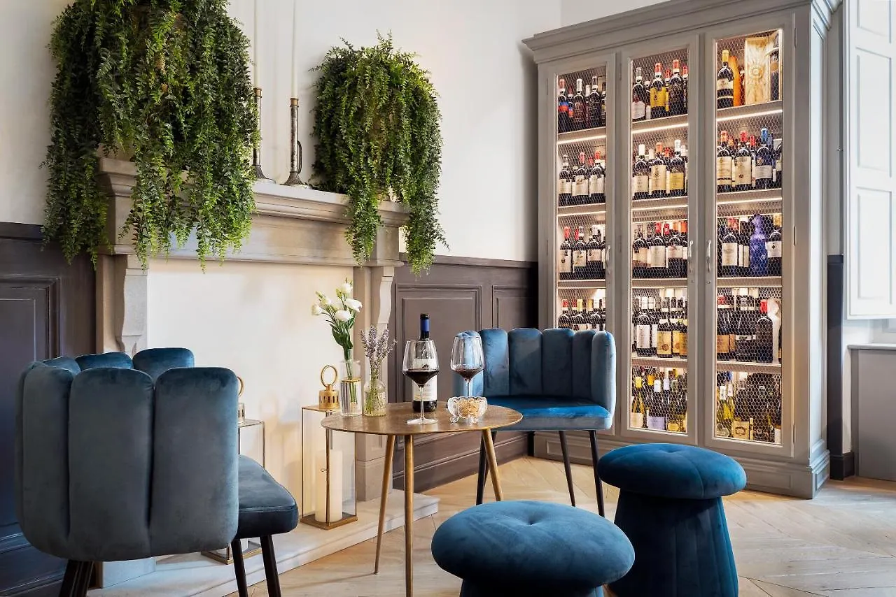 Corte Calzaiuoli Elegant Suites Florence 2*,